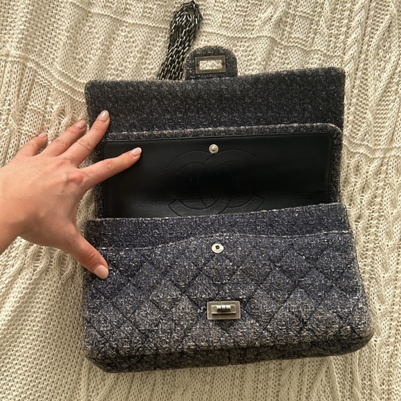 Chanel Black Reissue 2.55 Classic Double Flap Bag 226 Denim Blue Tweed - Picture 8 of 10